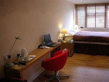 Clay Farm Guest House Бромлі Екстер'єр фото